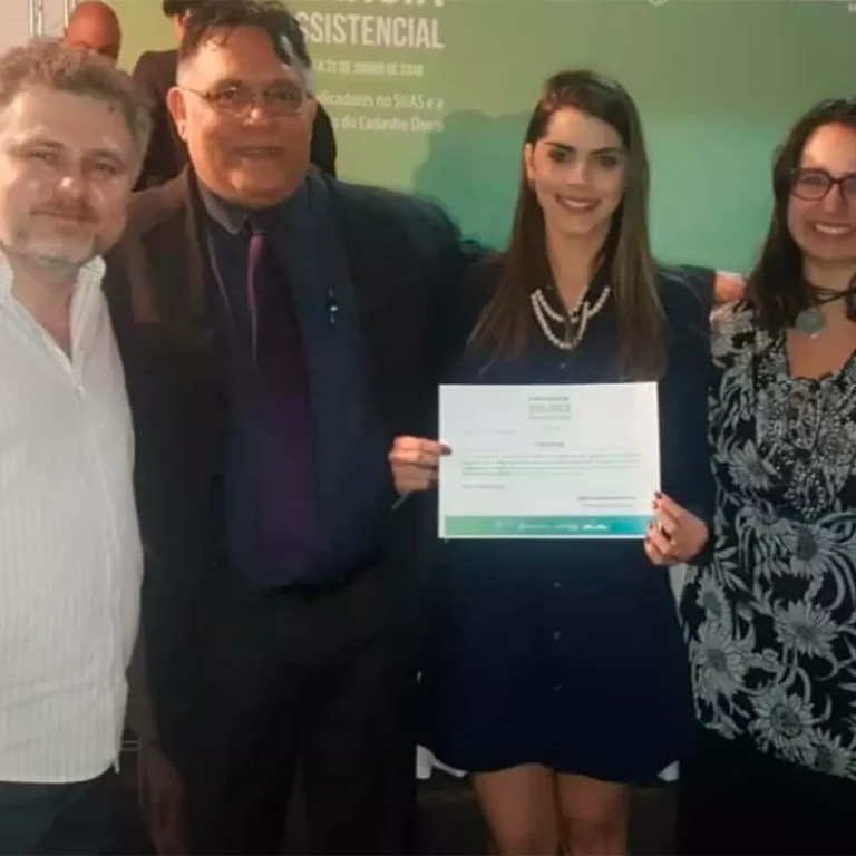 Em 2018, mais uma vez consecutiva, no evento do MSD Mostra Nacional de Vigilância Socioassistencial, recebi meu segundo reconhecimento a nível Nacional, tendo sido convidada pelo Ministério do Desenvolvimentos Social a compartilhar minhas experiências exitosas, mais uma vez tendo sido classificada entre as 10 melhores práticas do país neste setor do SUAS. Além do reconhecimento, para esse evento também fui convidada para compor o rol de palestrantes nos grupos de trabalho que acontecerão durante o evento.